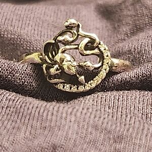 Elegant Gold Ring